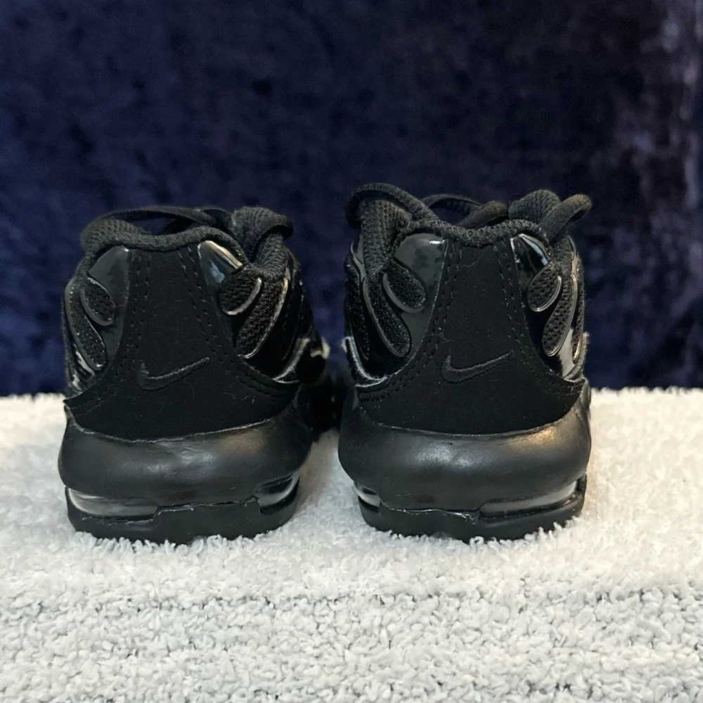Nike Air Max Plus Td Triple Black Colorway Toddlers